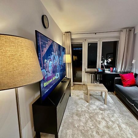 Decor 3 Metro Fast Wifi 1Gbs 80'Tv Hbo Disney Appletv Warschau Buitenkant foto