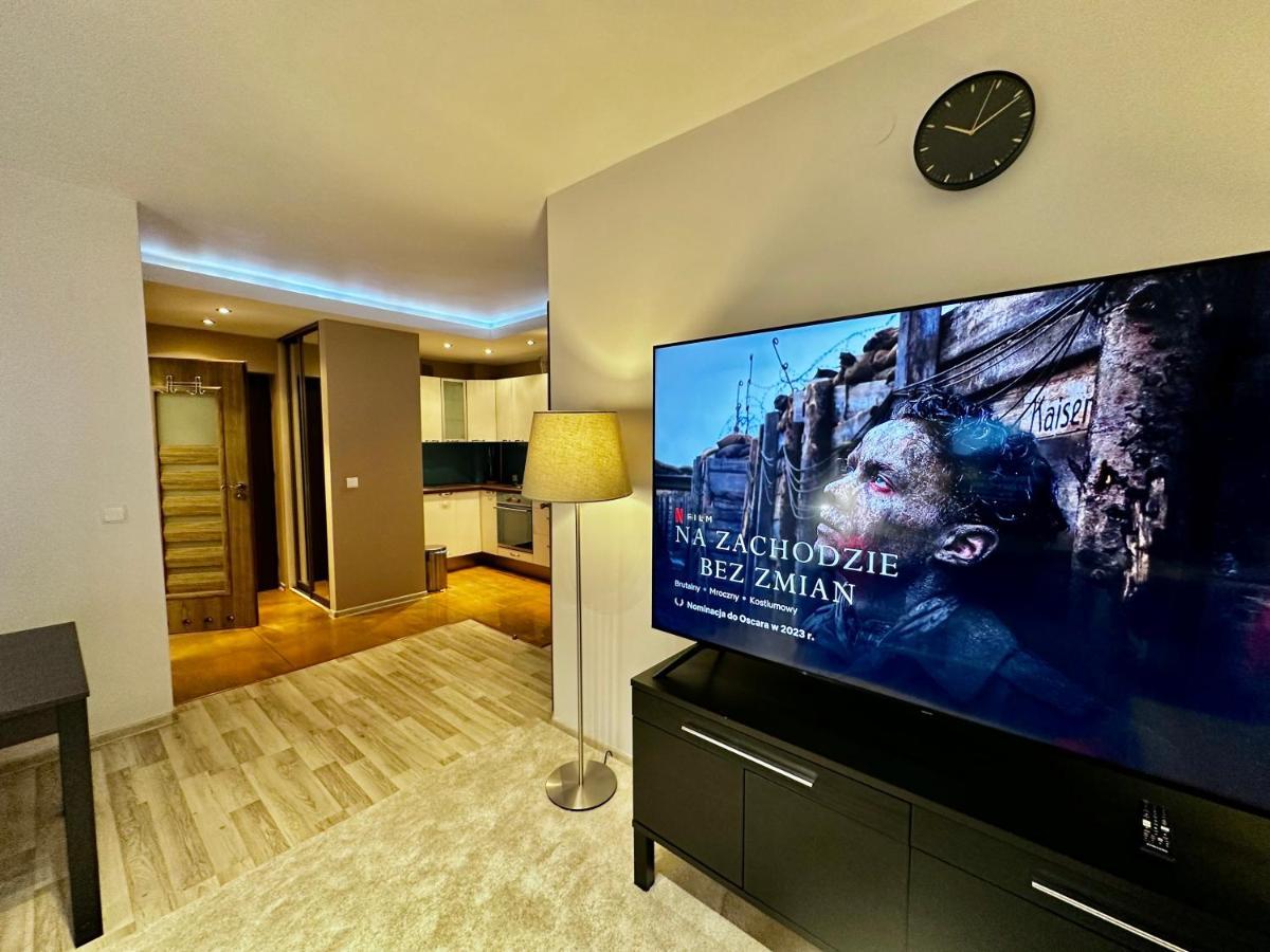 Decor 3 Metro Fast Wifi 1Gbs 80'Tv Hbo Disney Appletv Warschau Buitenkant foto