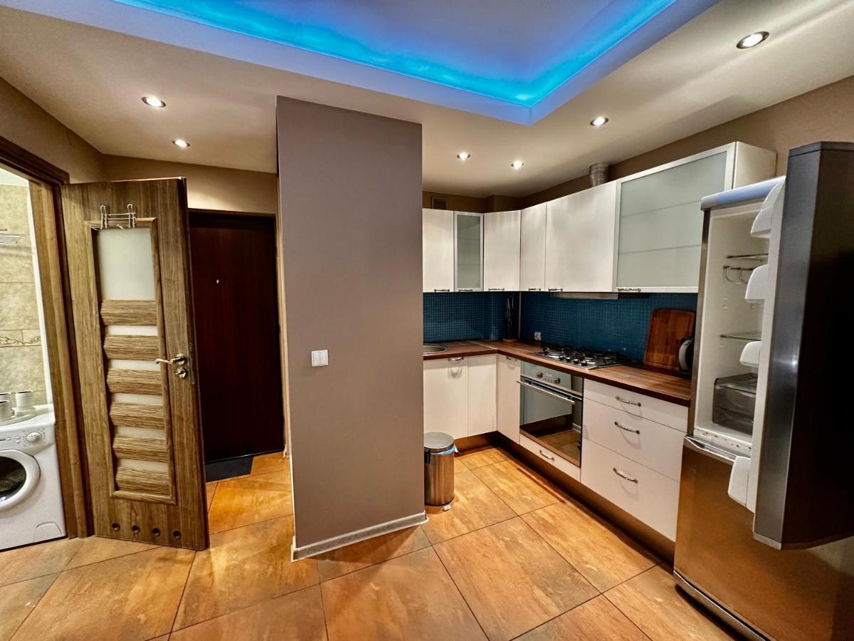 Decor 3 Metro Fast Wifi 1Gbs 80'Tv Hbo Disney Appletv Warschau Buitenkant foto